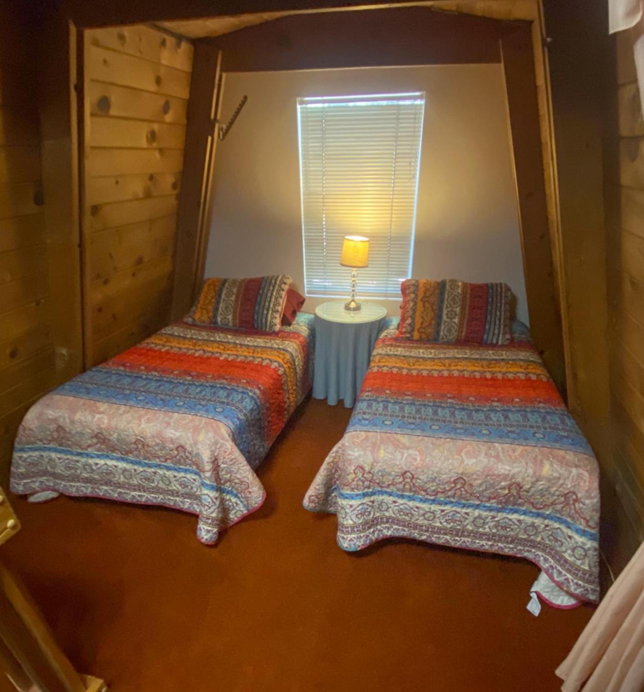 Rustic Cabin 2 - Two Bedroom Forest Lakes Estates 외부 사진